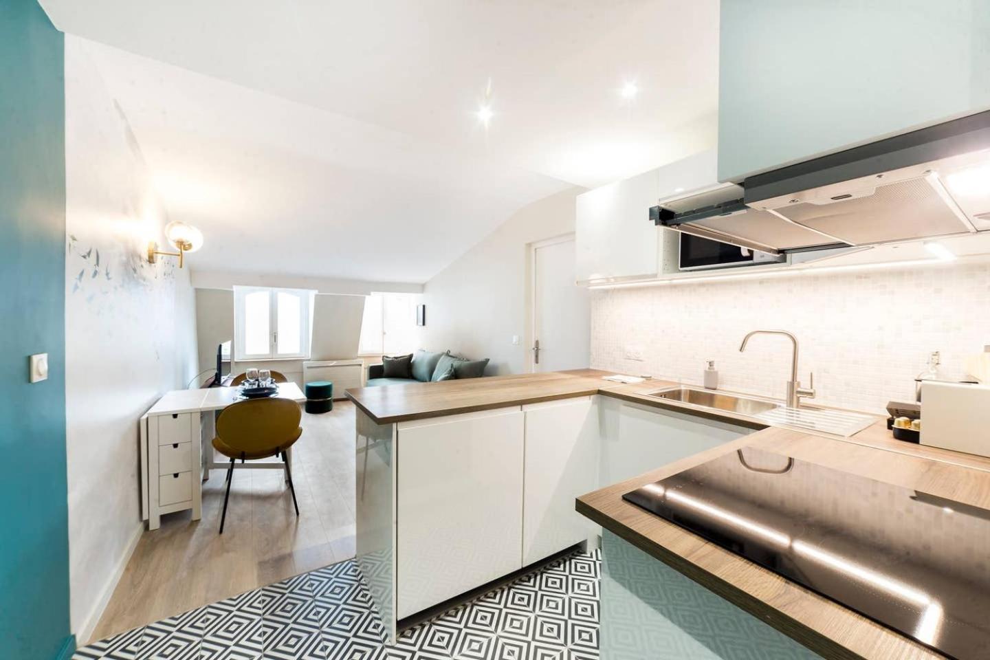Nid Douillet Avec Vue Appartement Lyon Buitenkant foto